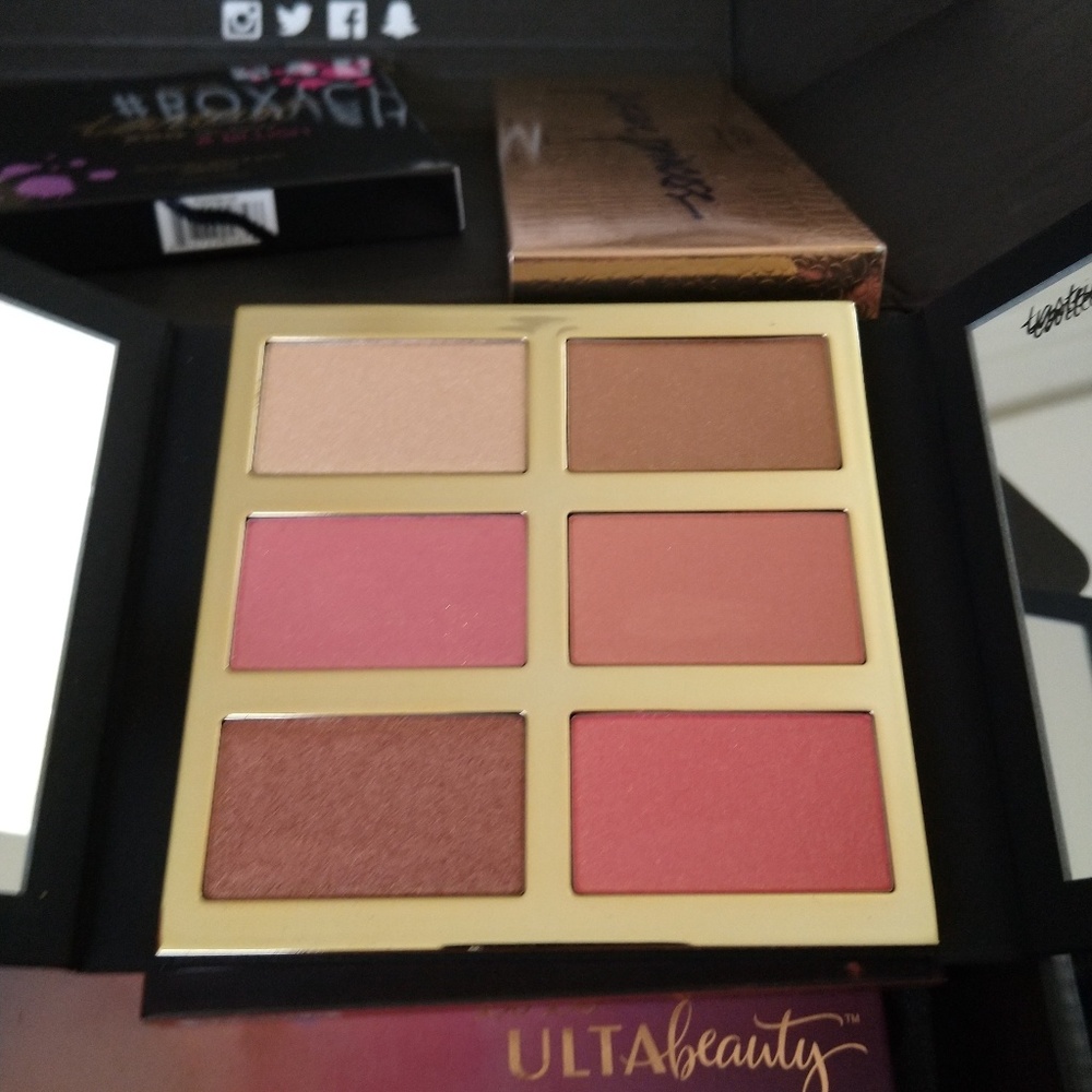 Tartiest Pro glow blush pallet